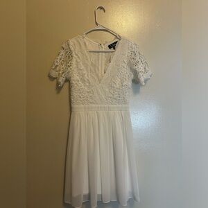 LuLu’s white, lace dress